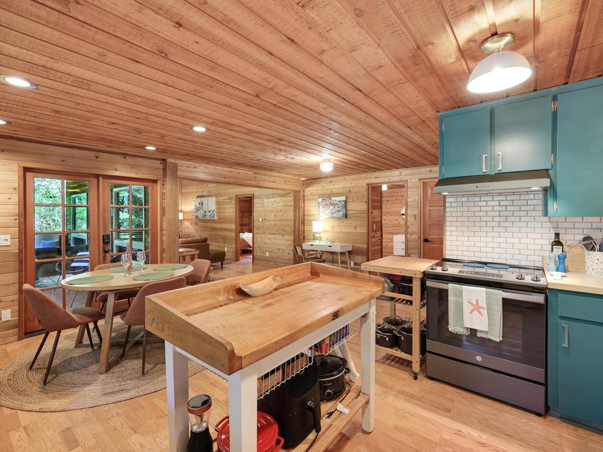 Woods Waves: Luxury Coast Cabin King Beds Pets Tillamook Esterno foto